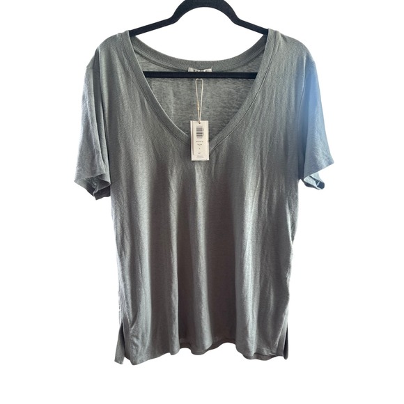 Z Supply Tops - Z Supply Beachport Tee Pale Jade Linen Blend V-Neck Short Sleeve Top NWT L